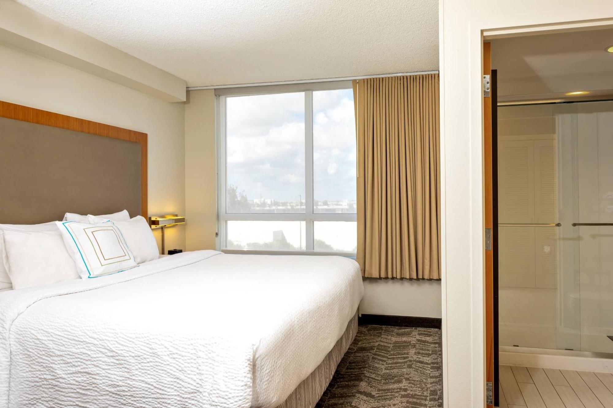 Springhill Suites By Marriott Miami Airport South Blue Lagoon Area Miami Springs Exterior foto