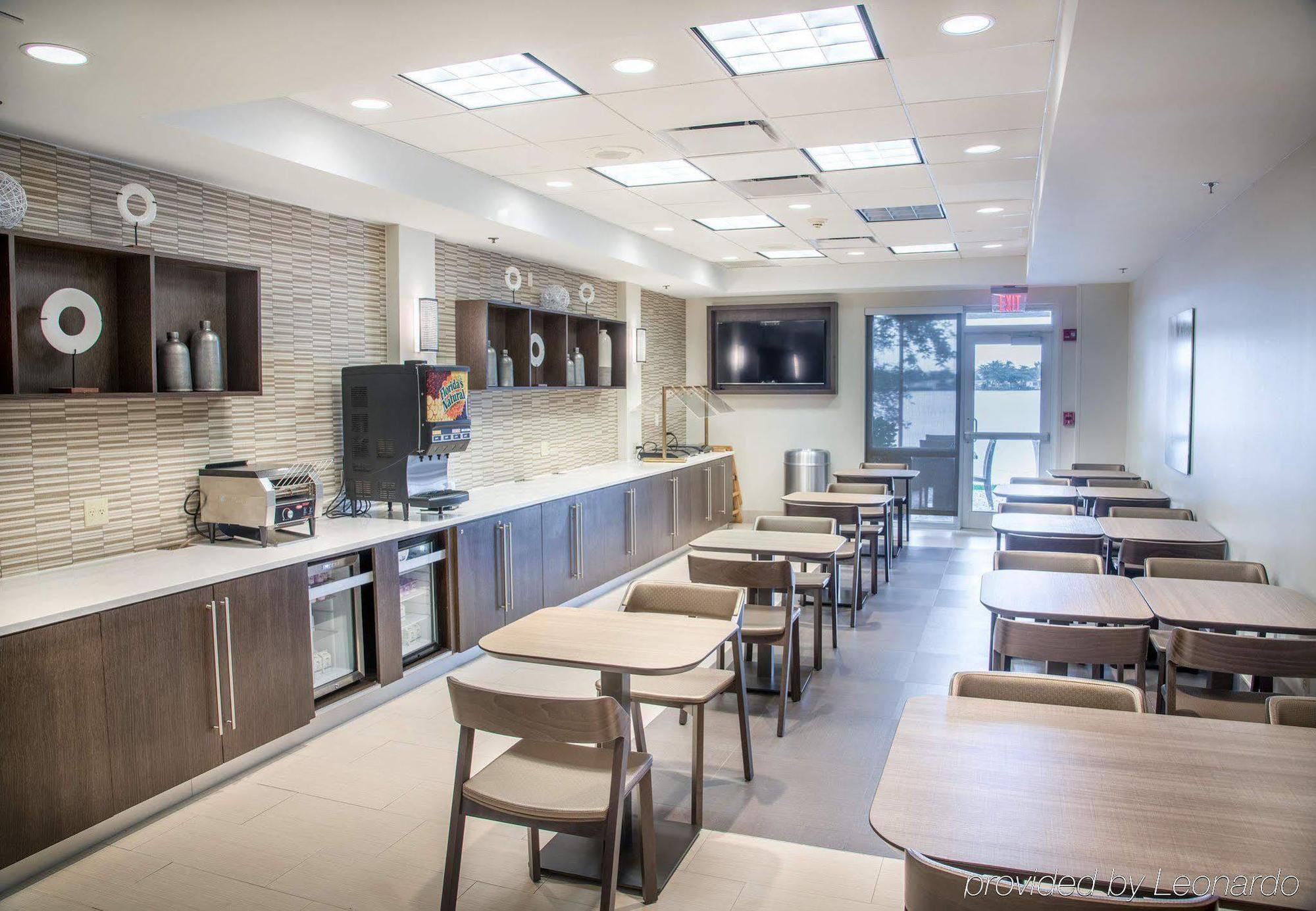 Springhill Suites By Marriott Miami Airport South Blue Lagoon Area Miami Springs Exterior foto