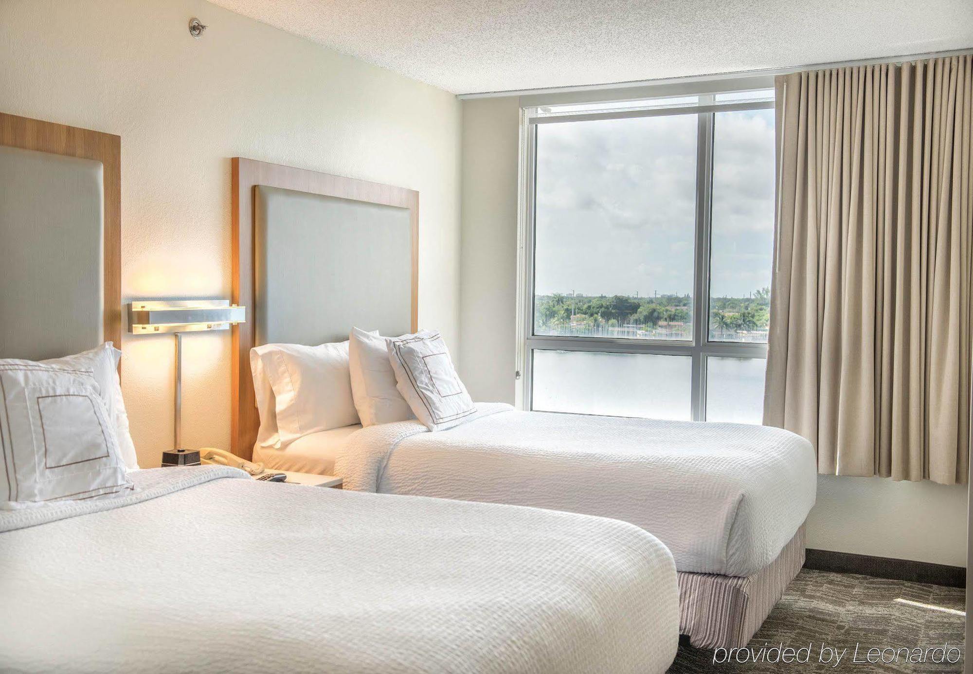 Springhill Suites By Marriott Miami Airport South Blue Lagoon Area Miami Springs Exterior foto