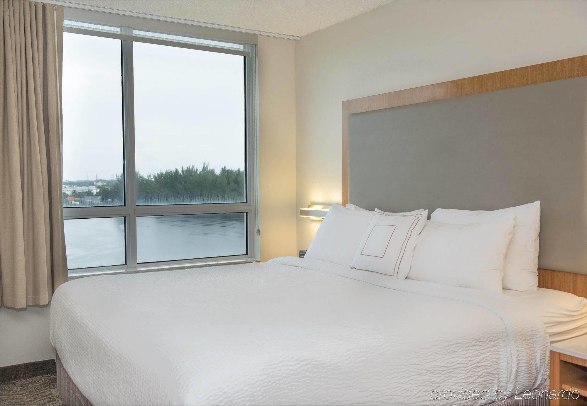 Springhill Suites By Marriott Miami Airport South Blue Lagoon Area Miami Springs Exterior foto