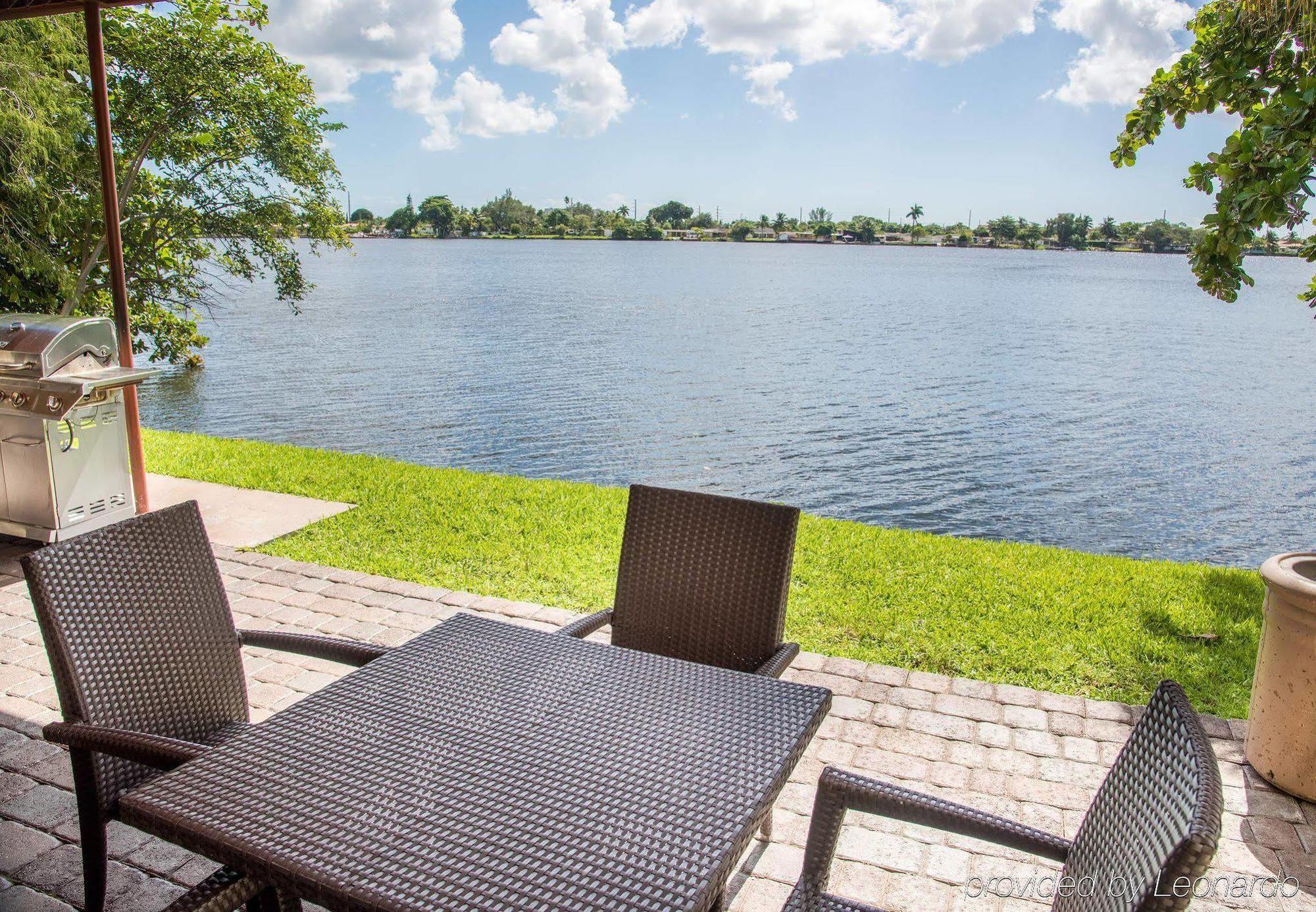 Springhill Suites By Marriott Miami Airport South Blue Lagoon Area Miami Springs Exterior foto